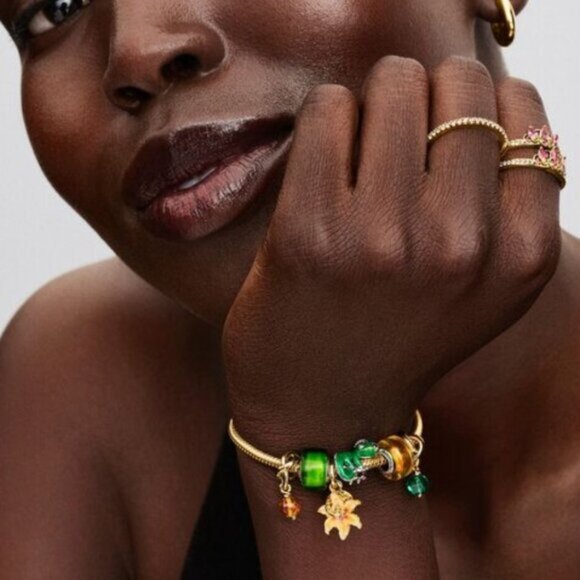 Pandora Disney Tangled Sundrop Flower Glow-in-the-dark Charm - Picture 4 of 5